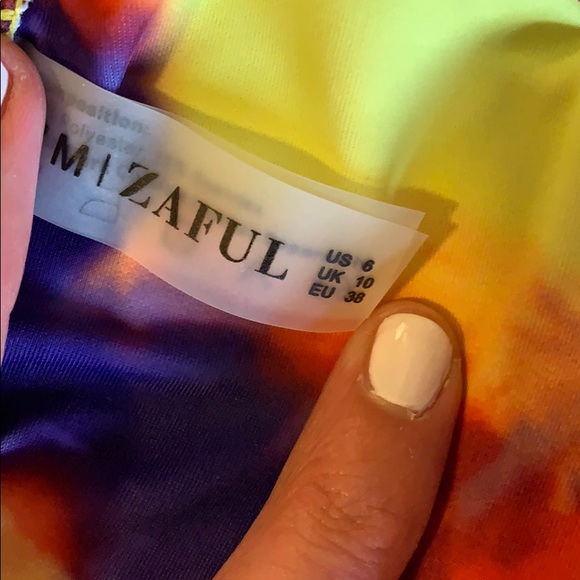 Bikini - Picture 4 of 6